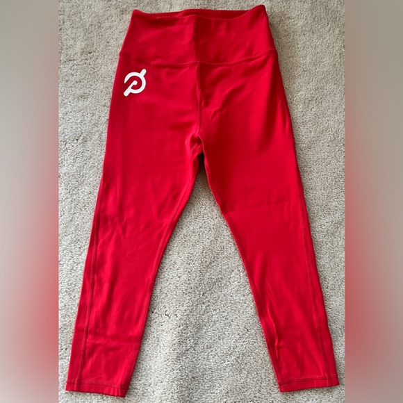 Peloton Capri pant w/ mesh panels - Small 🦄 - Picture 3 of 5